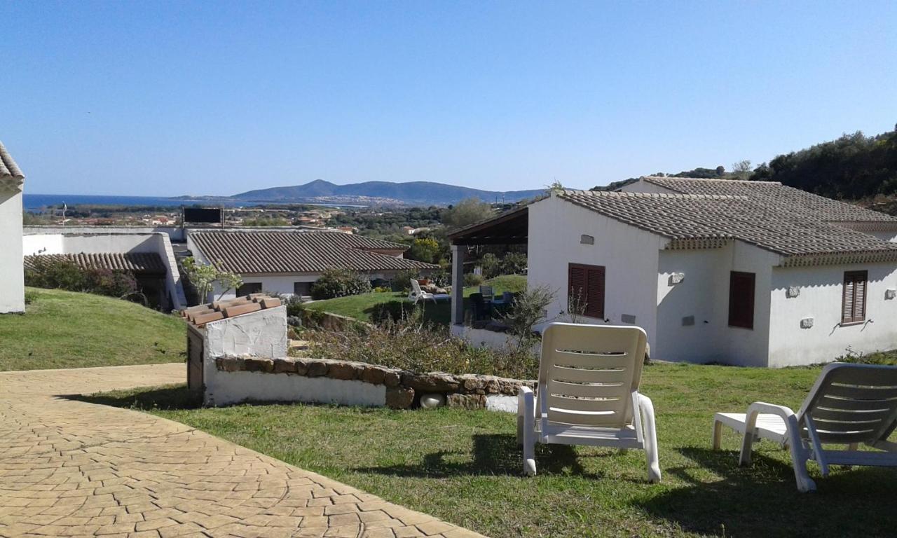 Hotel Lu Baroni Budoni Buitenkant foto
